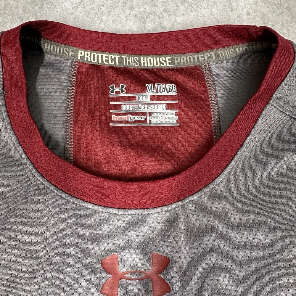 Under Armour Long Sleeve Boston College Eagles Shirt Men's XL Loose Heat Gear‎